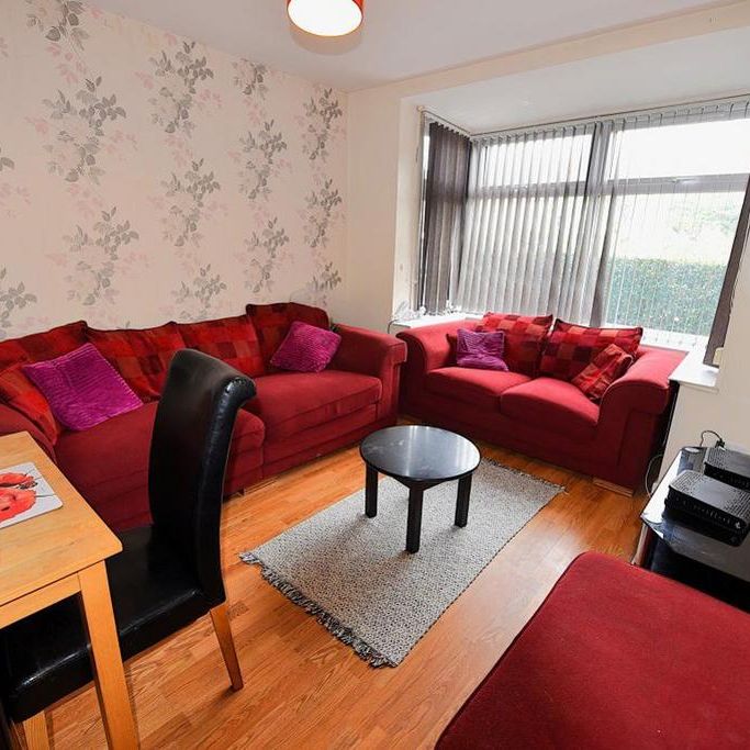 5 bedroom flat to rent - Photo 1