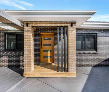 4 Charlotte Close Lurnea - Photo 3