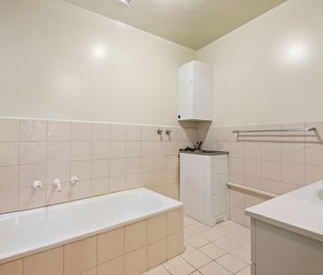 2/146 Riversdale Road, Hawthorn VIC 3122 - Apartment For Rent | Domain - Photo 4