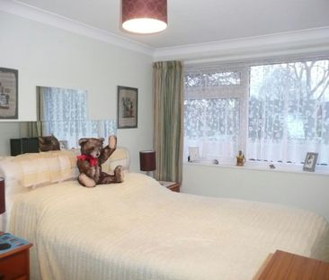 2 bedroom maisonette to rent - Photo 3