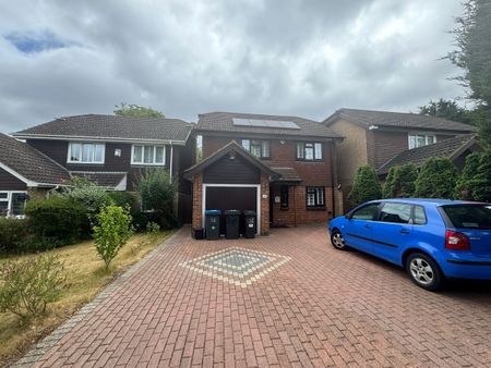 Blackford Close, Croydon, CR2 6 - Photo 2