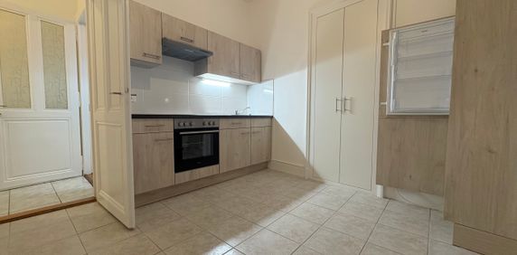 À louer – Appartement 1 pièce rénové au centre de Montreux - Photo 2