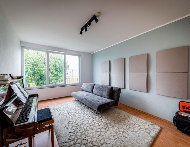 Frankfurt-Praunheim: Schickes Penthouse mit Westterrasse - Foto 1