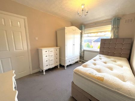 2 bedroom end of terrace house to rent - Photo 4