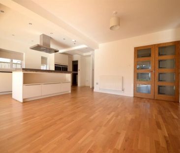 4 Bedroom Detached To Let - Photo 1