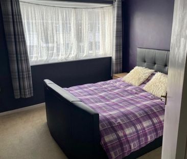 2 Bed End Terrace, Jeremy Close, LE4 - Photo 3