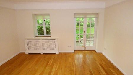 2 bedroom character property to rent - Photo 4