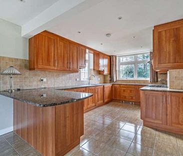 Windlesham, Surrey, GU20 - Photo 6