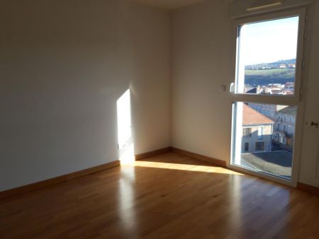 Appartement - T2 - L ARBRESLE - Photo 2