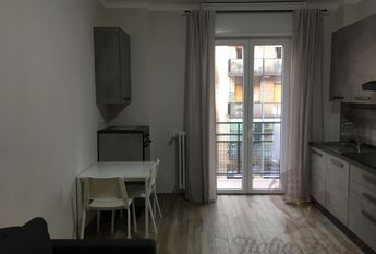 Студия после ремонта возле метро Лоди