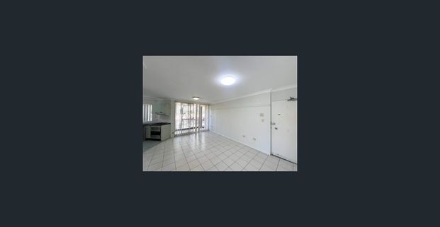 BRIGHT & SPACIOUS - 2 BEDROOM UNIT - Photo 1