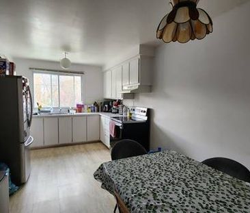 DDO, 4 ½ heating & hot water include, near train, 2 bedrooms 1 bathroo - Photo 1