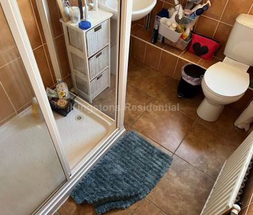 4 bedroom terraced house to rent - Photo 6
