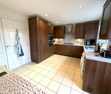 4 bedroom property to rent - Photo 5