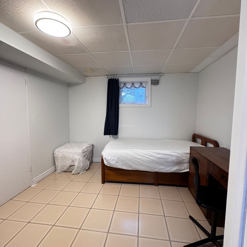 For Lease - 49 Mentor Boulevard Unit# basement, Toronto, Ontario - Photo 1