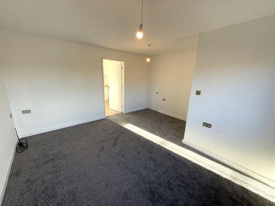 3 bedroom end of terrace house to rent - Photo 1