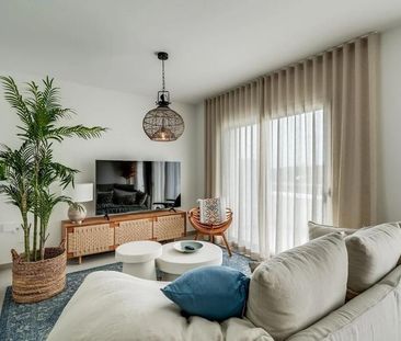 Alquiler de dúplex en Calle Islas Bermudas s/n - Photo 2