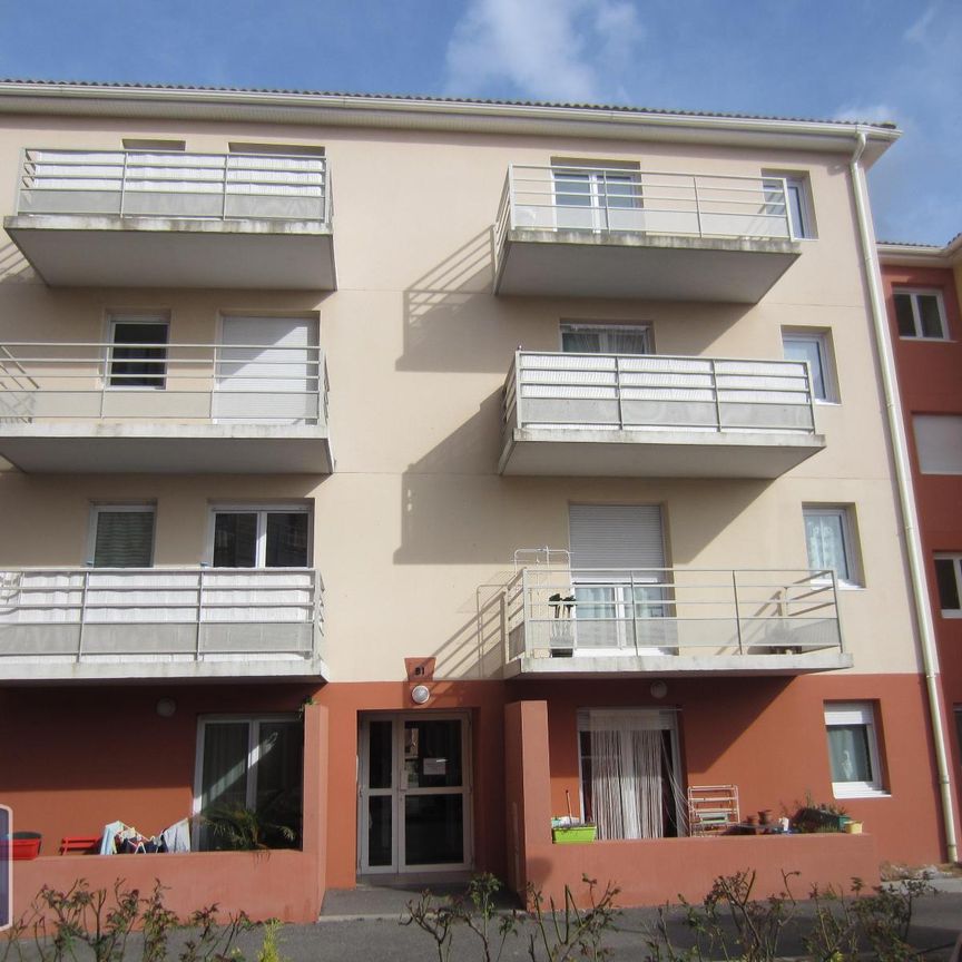 Location Appartement 2 pièces 46m² DIGNE LES BAINS 04000 - Photo 2