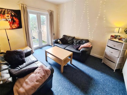 5 bedroom house to rent - Photo 1