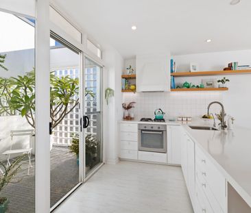 Effortless Elegance, Ocean Outlooks - Photo 3