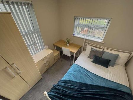 Jubilee Drive, L7 - Photo 2