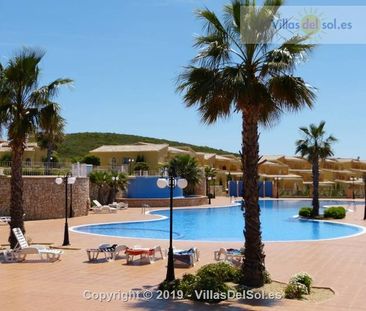 Bungalow for rent with 3 bedrooms and pool - Photo 4