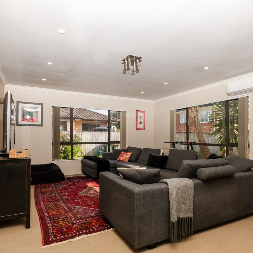 Private and Tranquil 4 Bedroom 2 Bathroom Otahuhu - Photo 1