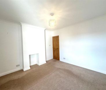 2 bedroom detached house to rent - Photo 3