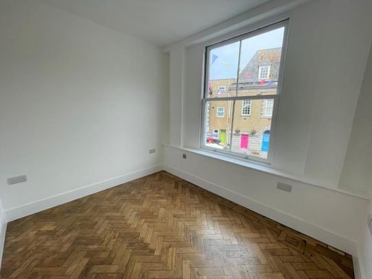 3 bedroom flat to rent - Photo 1