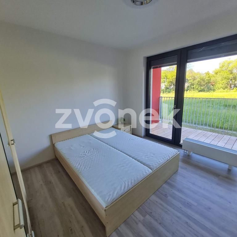 Pronájem bytu 2+kk 57 m2 - Photo 1