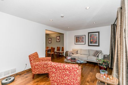 For Lease - 21 Artesian Avenue, East Gwillimbury, Ontario - Photo 5