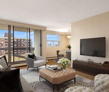 The Lamplighter | 40 The Driveway, Ottawa - Photo 1