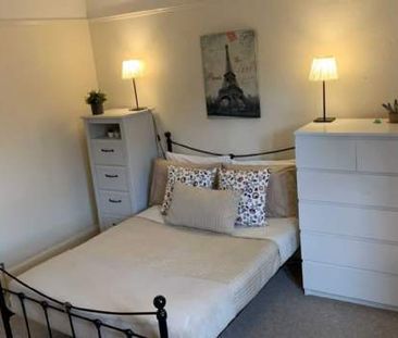 1 bedroom property to rent in Guildford - Photo 5