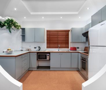CHARMING FAMILY HOME! - Photo 1