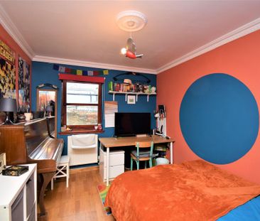 3 bedroom flat to rent - Photo 5