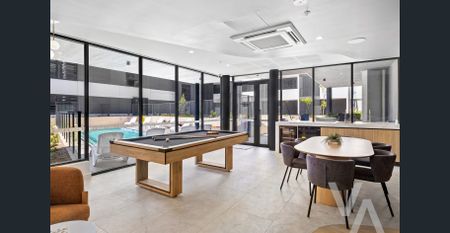 Your Next Move. - Photo 3