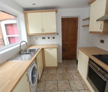 2 Bedroom Detached House , Flintshire - Photo 3