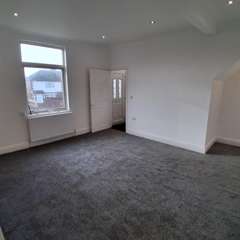 2 bedroom house to rent - Photo 1