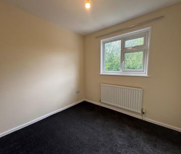 3 bedroom end of terrace house to rent - Photo 5
