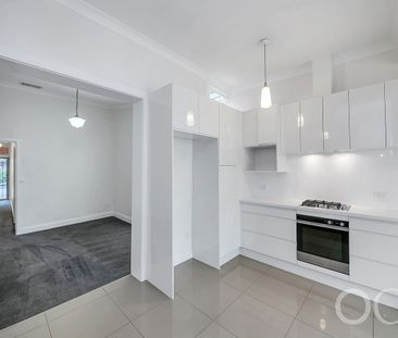 Open The Door to Effortless Living - Photo 3