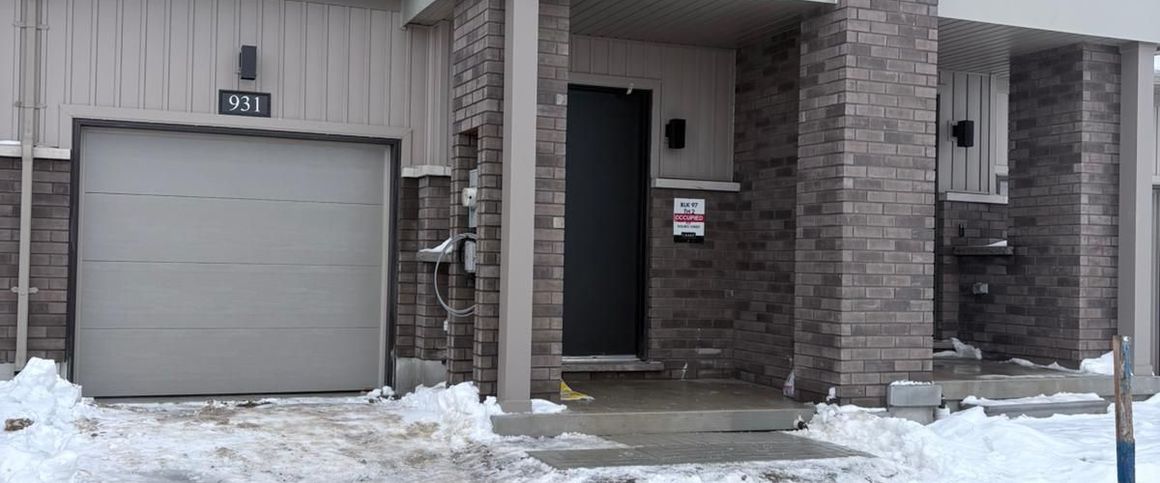 For Lease - 931 Douro Street, Stratford, Ontario - Photo 1