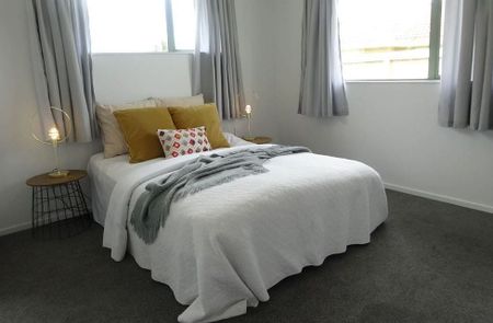 4 bedroom home on 500sqm fully fenced section - Photo 5