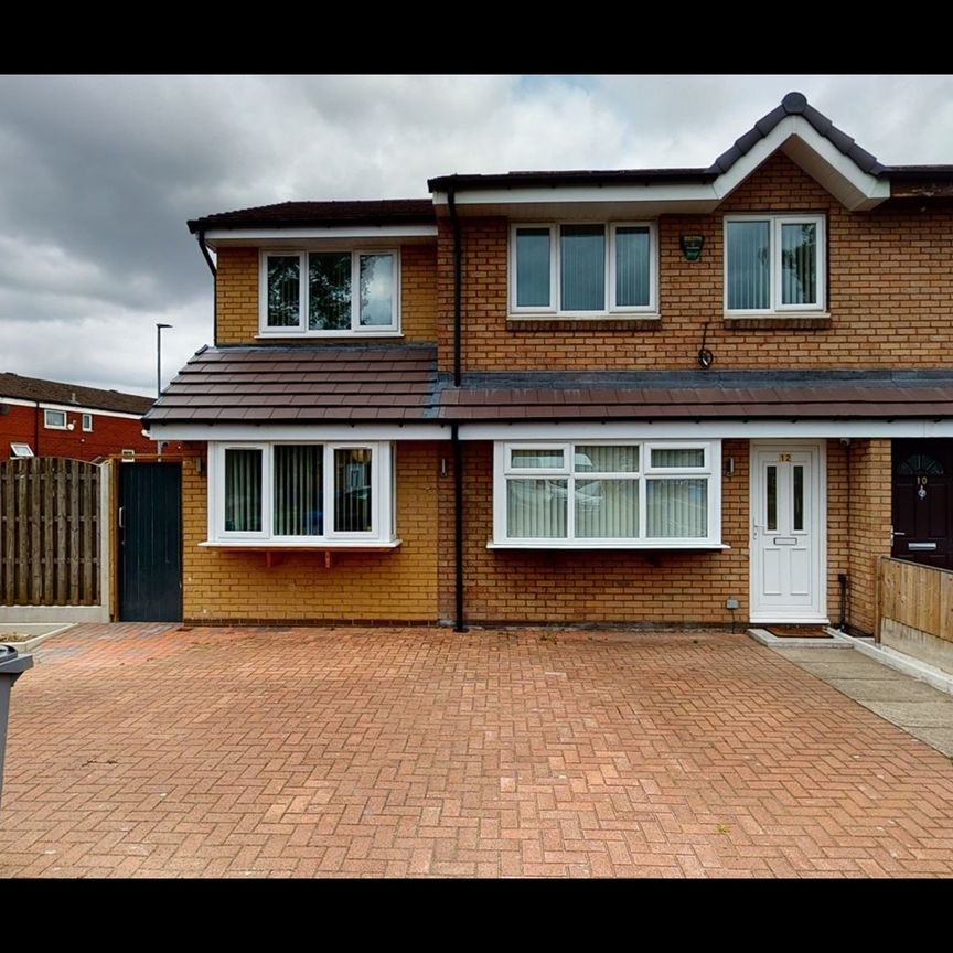 5 Bed Semi-Detached House, Addison Close, M13 - Photo 1