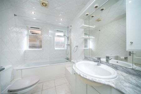 3 bedroom maisonette to rent - Photo 4