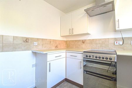 2 bedroom terraced house to rent - Photo 5