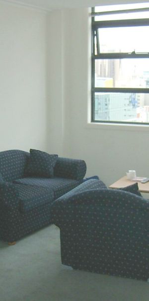 Prime 1-Bedroom Apartment in Melbourne CBD – Location, Convenience, and Style! - Photo 1