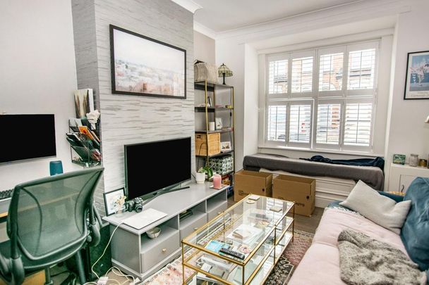 2 bedroom terraced house to rent - Photo 1