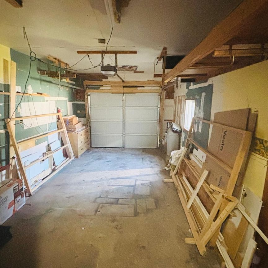 For Lease - 46 MONMORE Road, London North, Ontario - Photo 1