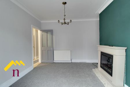 3 bedroom semi-detached house to rent - Photo 2