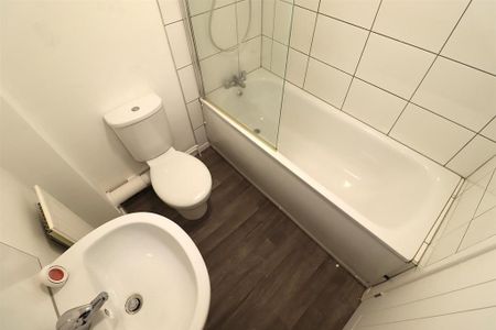 2 bedroom terraced house to rent - Photo 5